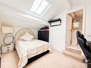 Photo 27- click for photo gallery